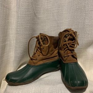 SPERRY Women’s size 8.5 waterproof green rubber duck boot